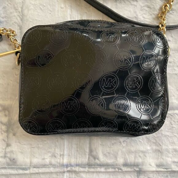 Michael Kors mini crossbody bag w/zipper closure black & gold 6”x4.5” - Picture 8 of 11